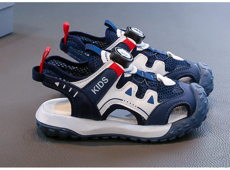 Boys' Sandals 2025 Summer New Children's Sports Beach Shoes Lightweight Anti slip Baotou Cool Dragging Girls' Sandals Trendy