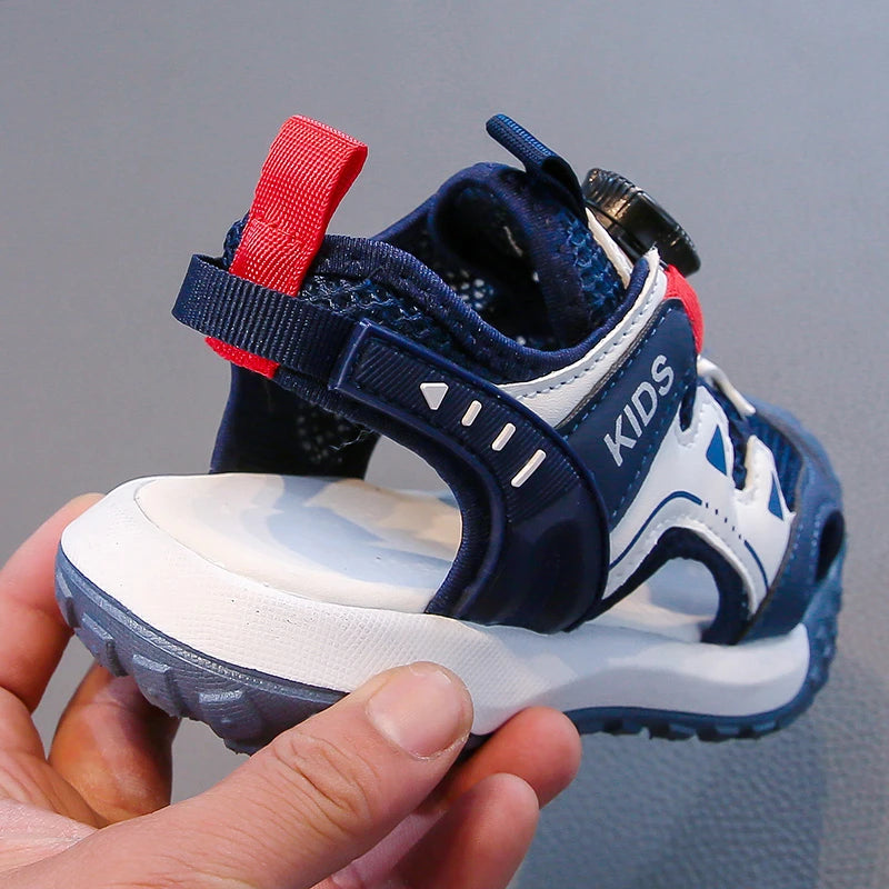 Boys' Sandals 2025 Summer New Children's Sports Beach Shoes Lightweight Anti slip Baotou Cool Dragging Girls' Sandals Trendy